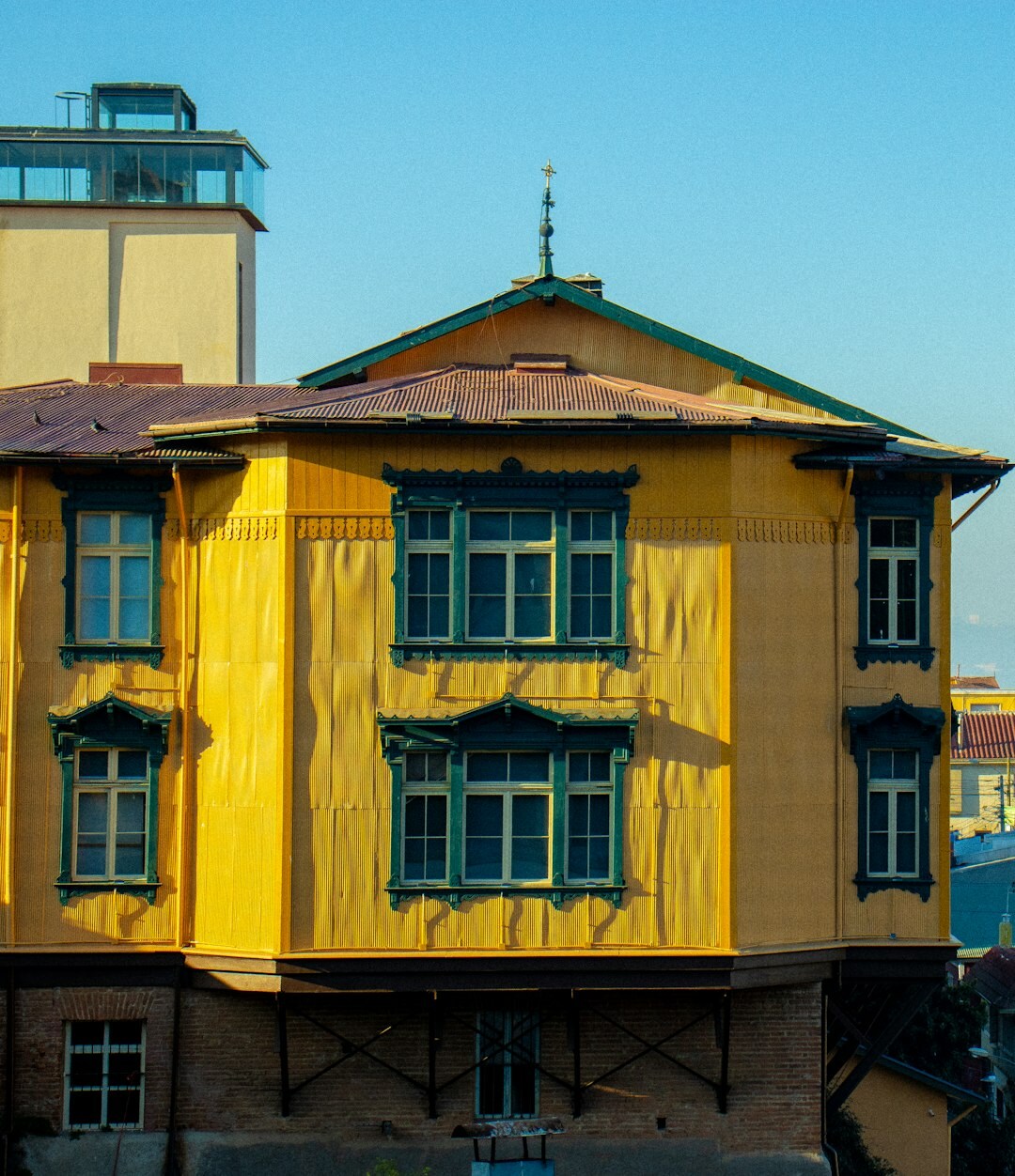 Colorful hillside houses in Valparaíso, Chile